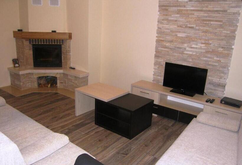 آپارتمان 1 خوابه, Apartments And Rooms Max Well