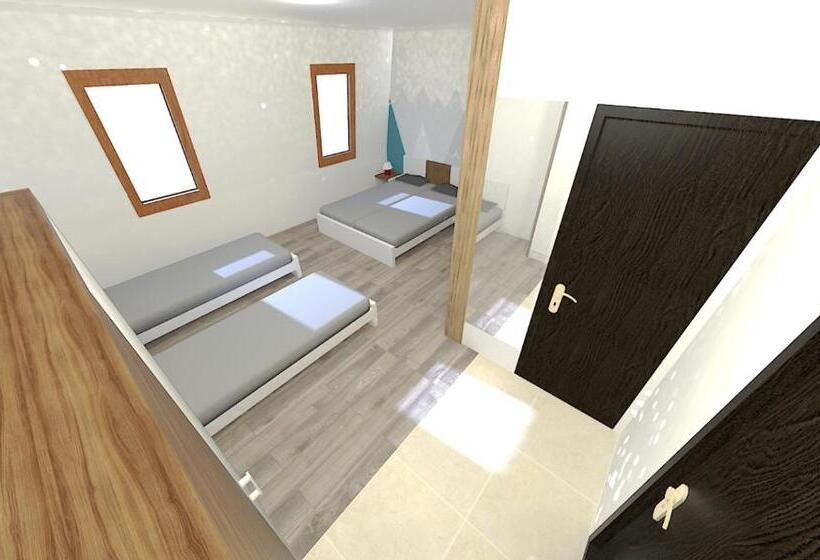 اتاق استاندارد چهار تخته, Apartments And Rooms Max Well