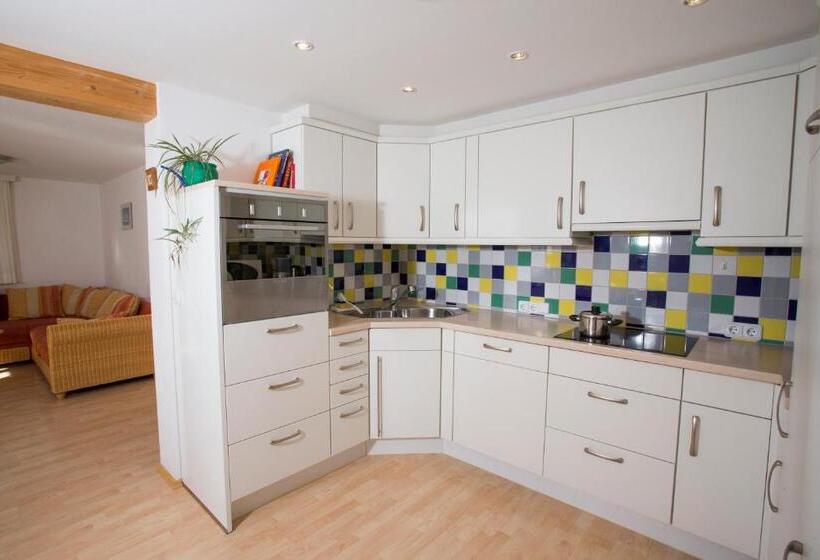 شقة غرفتين, Gästehaus Mathies