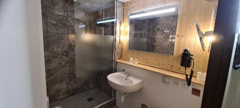 Номер Стандарт, Baan Manthana House