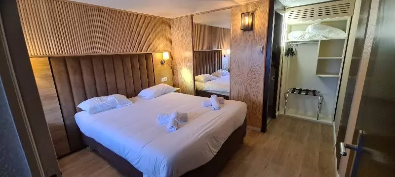 Standard-huone, Baan Manthana House