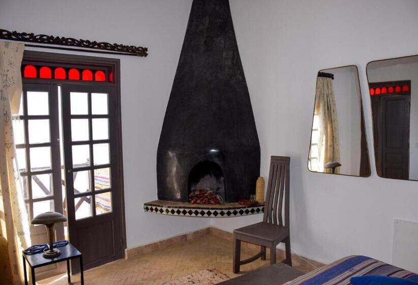 标准间, Dar Dayana