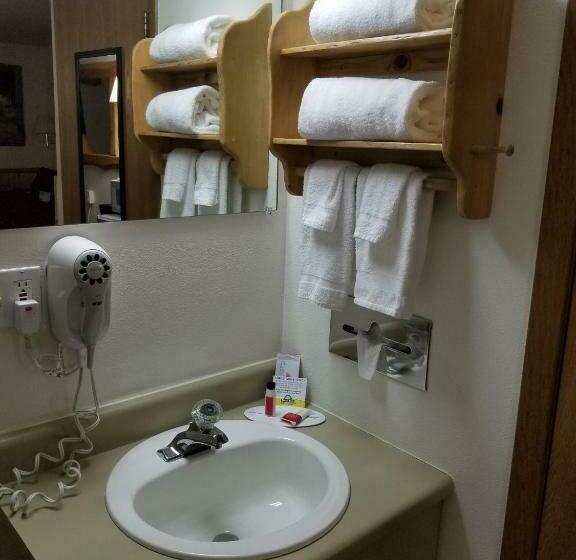 غرفة قياسية سرير كينج, Days Inn By Wyndham Sandpoint