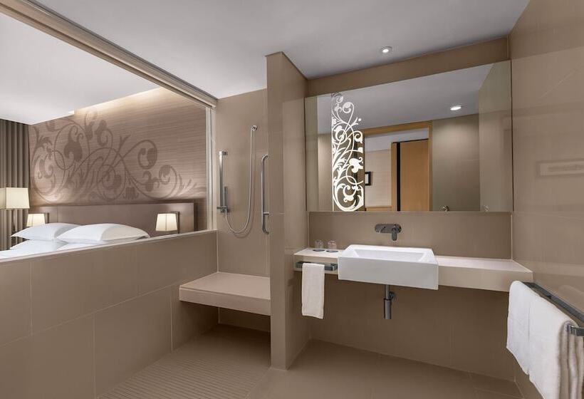 Quarto Deluxe, Four Points By Sheraton Bangkok Sukhumvit 15