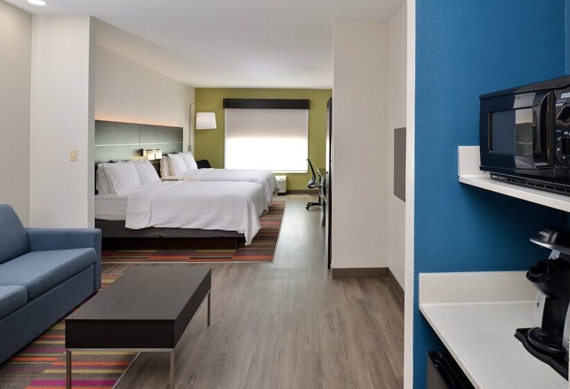 适合残疾人士使用的套间, Holiday Inn Express Hotel & Suites Carthage, An Ihg