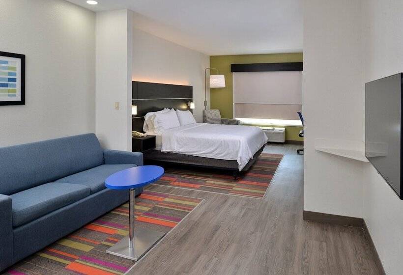 جناح لذوى الاحتياجات الخاصة, Holiday Inn Express Hotel & Suites Carthage, An Ihg