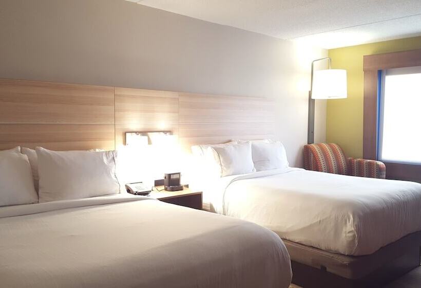 스위트, Holiday Inn Express Louisville Northeast, An Ihg