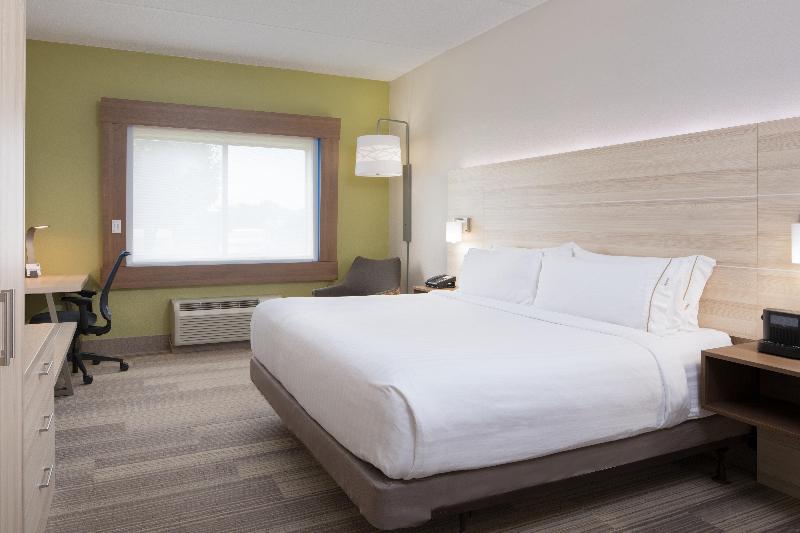 스탠다드 룸 킹사이즈 침대, Holiday Inn Express Louisville Northeast, An Ihg