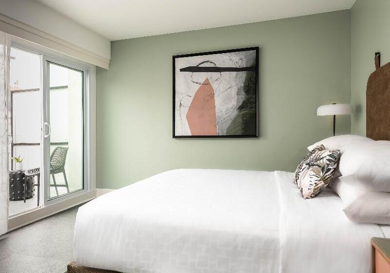 חדר סטנדרט עם מיטת קינג, Holiday Inn Express St. Louis Central West End, An Ihg