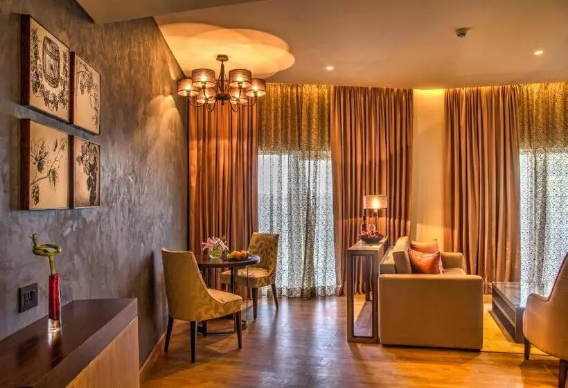 スイート, Gateway Nashik