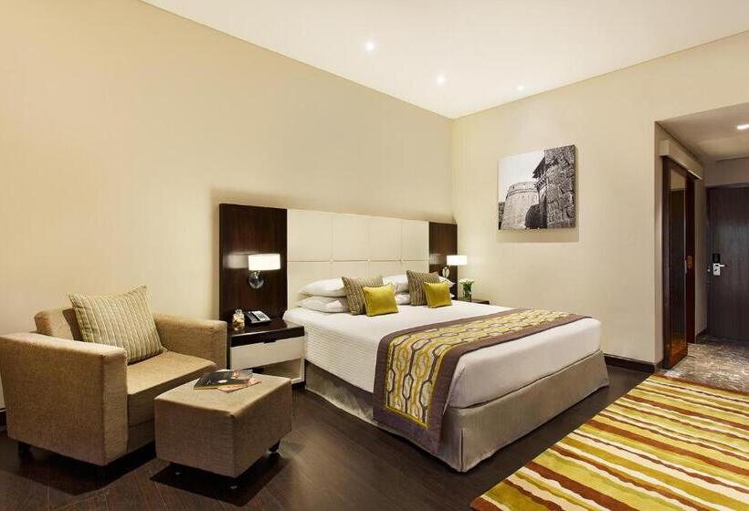 带大床的行政房间, Gateway Nashik