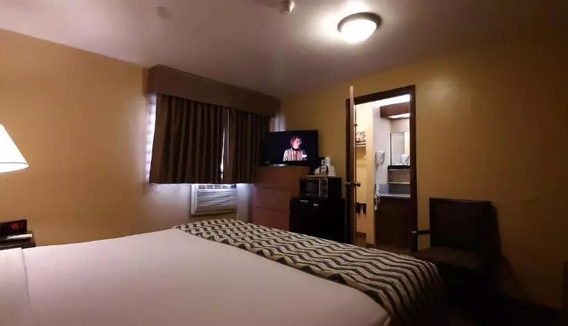 キングサイズベッドのスタンダードルーム, Travelodge By Wyndham Kanab