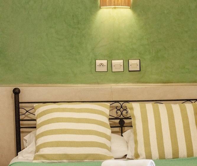 اتاق استاندارد, Monriad