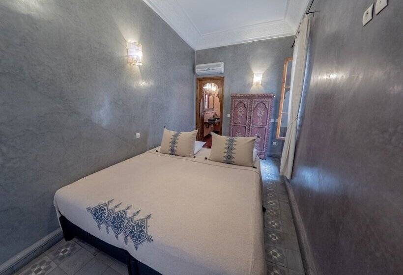 اتاق سوپریور, Monriad