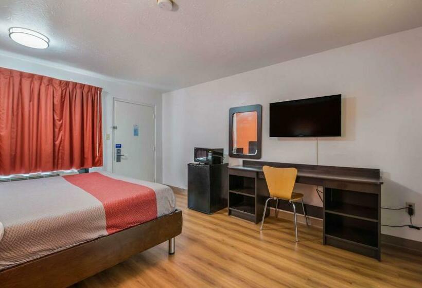 장애인을 위한 스탠다드 룸, Motel 6attalla, Al