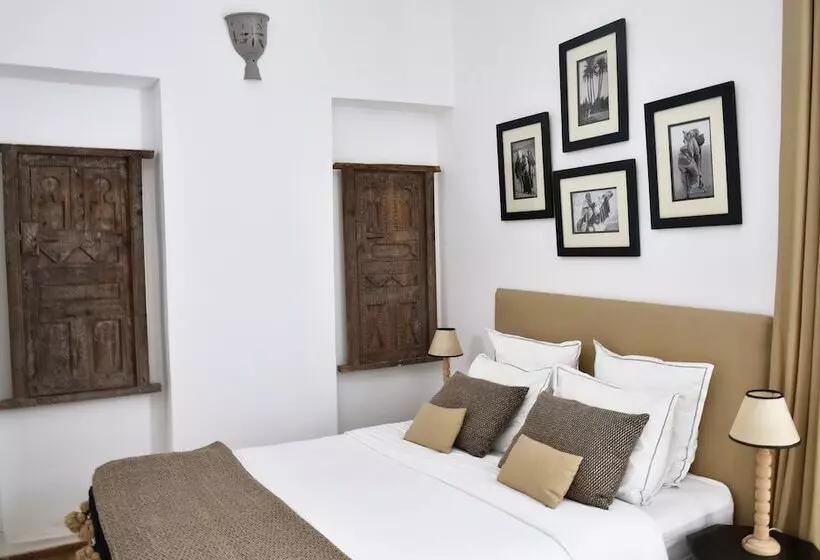 اتاق راحتی, Riad Lyonmogador