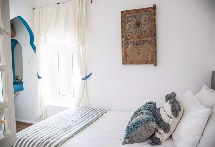 اتاق استاندارد یک نفره, Riad Lyonmogador