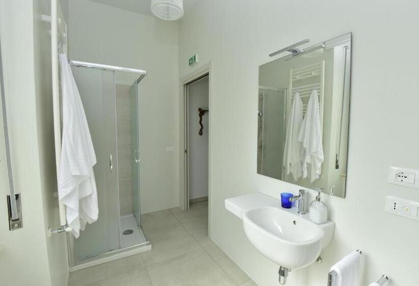 Номер Стандарт, Vaarak