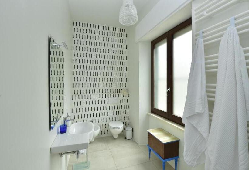 Номер Стандарт, Vaarak