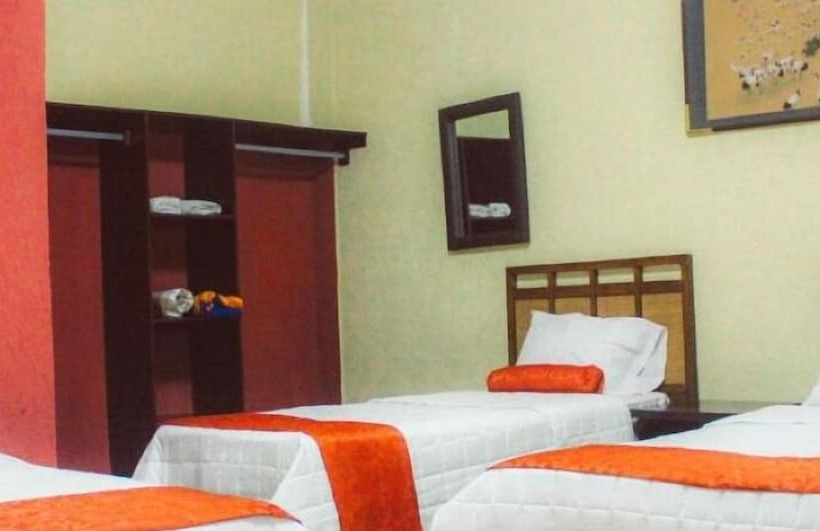 اتاق خانوادگی, El Patio De Don Moncho