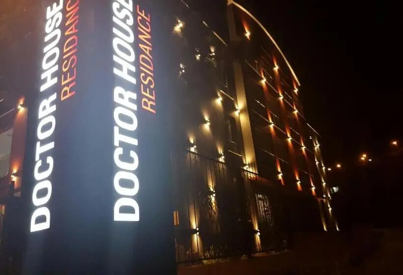 Sviitti Parveke, Doctor House