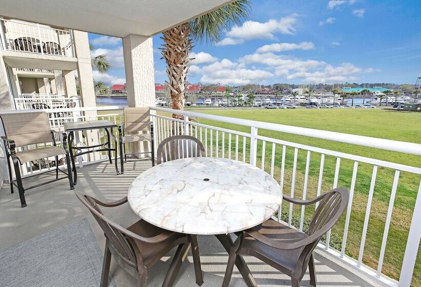 ویلای 4 خوابه, Barefoot Resort & Yacht Club