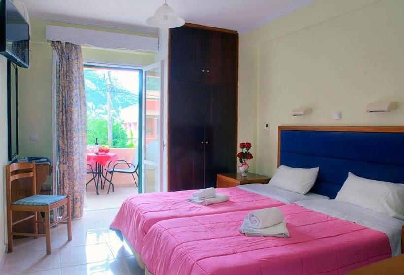 Pokój Standard, Delphi