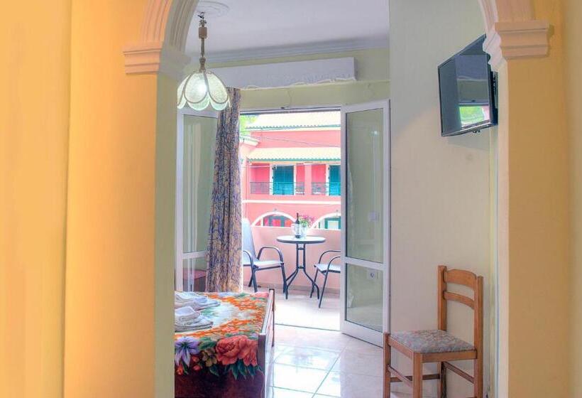 Studio Standard, Delphi