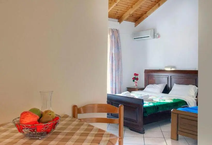 Estudio Standard Vista Mar, Delphi