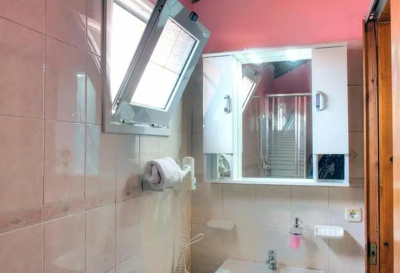Estudio Standard Vista Mar, Delphi