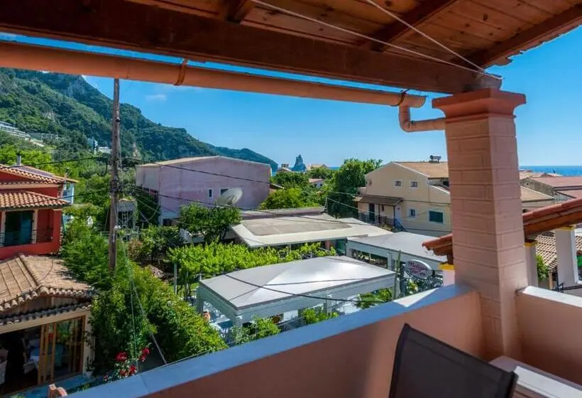 Estudio Standard Vista Mar, Delphi