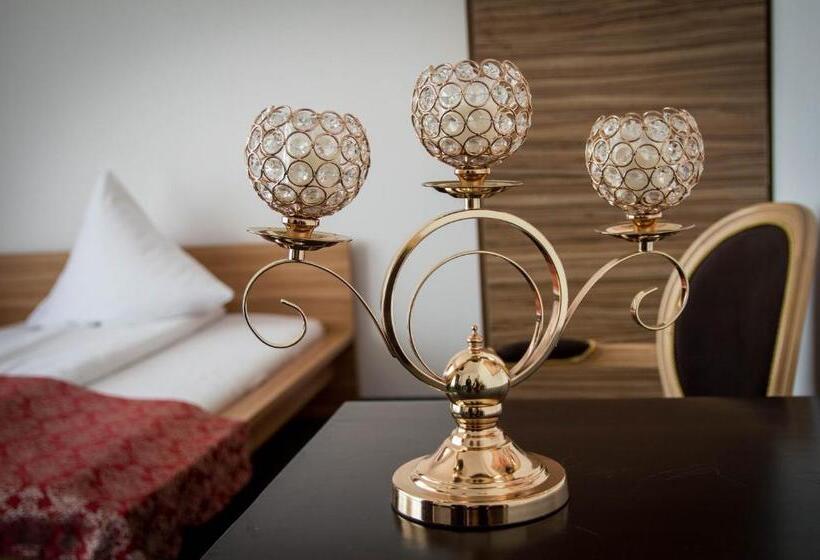 1 Bedroom Apartment, Arta