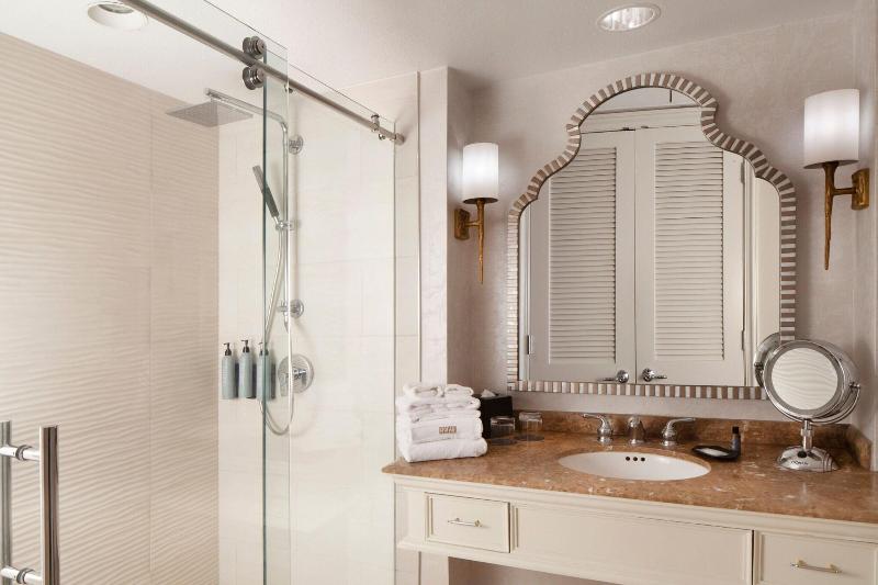 غرفة قياسية سرير كينج لذوى الإحتياجات الخاصة, Comfort Inn Santa Rosa On Route 66