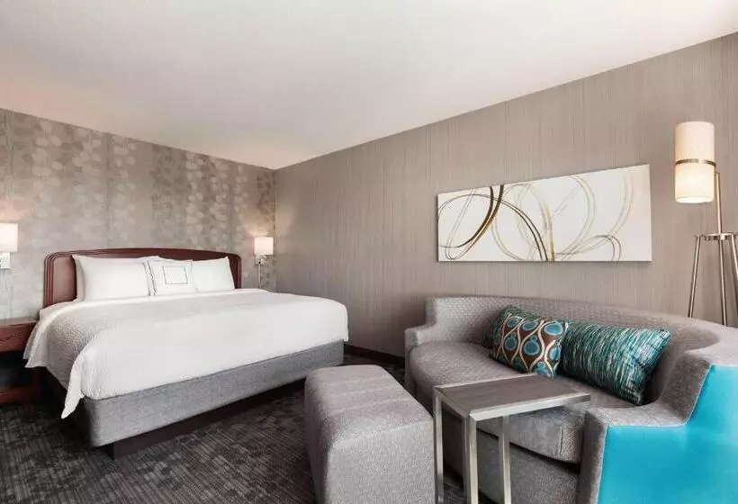 キングサイズベッドのスタンダードルーム, Courtyard By Marriott Salinas Monterey