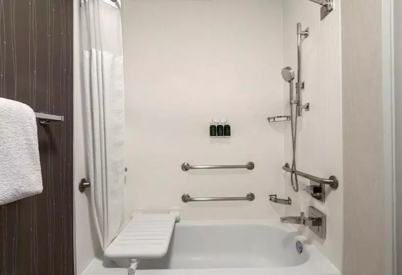 スタンダードルーム, Courtyard By Marriott Salinas Monterey