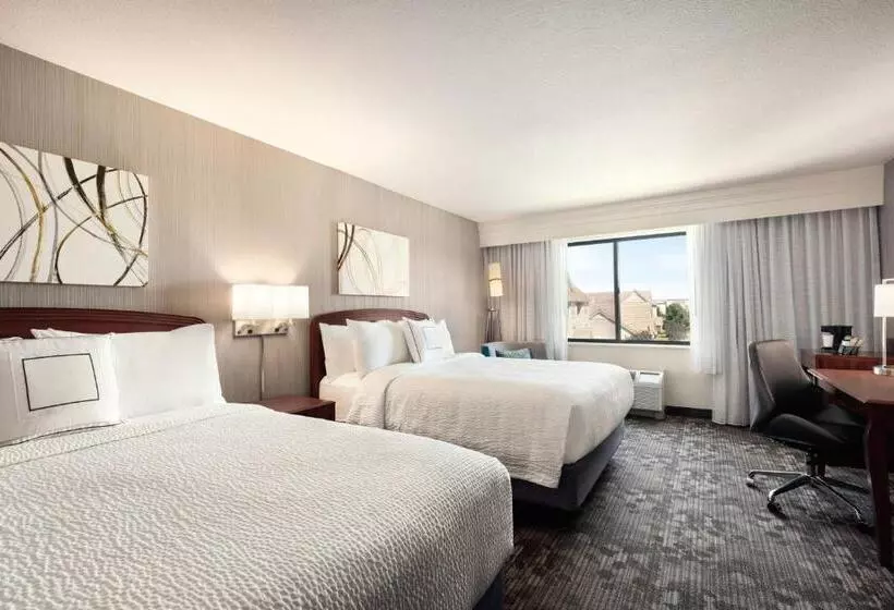 スタンダードルーム, Courtyard By Marriott Salinas Monterey