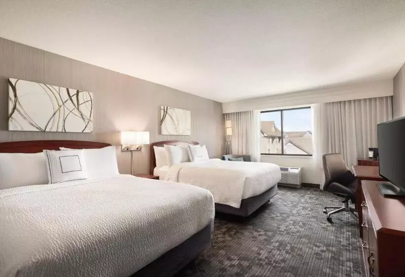 スタンダードルーム, Courtyard By Marriott Salinas Monterey