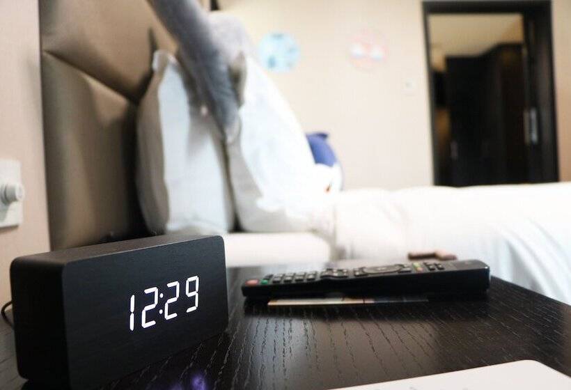 Standart Oda, Crowne Plaza Shanghai Xiayang Lake, An Ihg