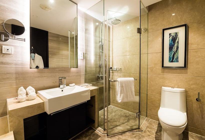 Göl Manzaralı Premium Oda, Crowne Plaza Shanghai Xiayang Lake, An Ihg