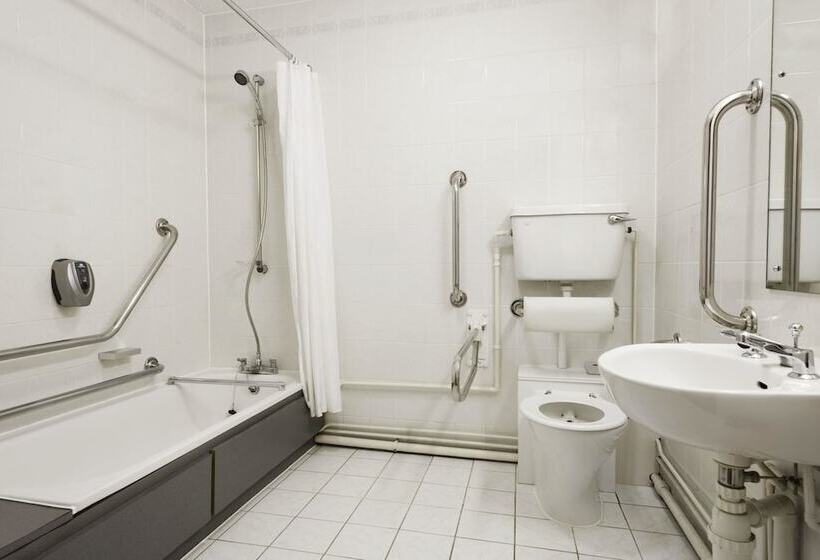 장애인을 위한 스탠다드 룸, Days Inn Kendal Killington Lake