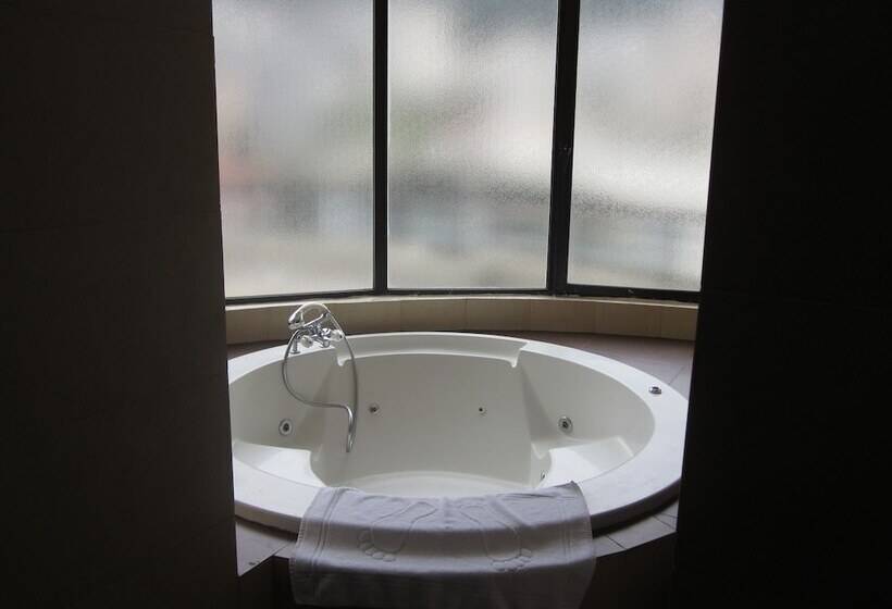 سوئیت پرزیدنت, Madisson