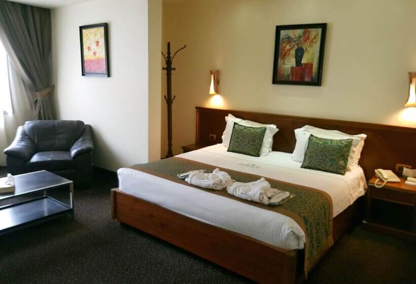 سوئیت پرزیدنت, Madisson