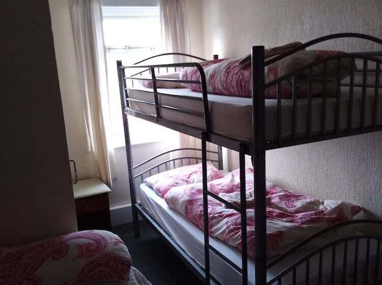 חדר משפחתי, Myroomz Seaview