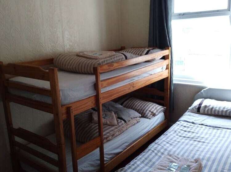 חדר משפחתי, Myroomz Seaview