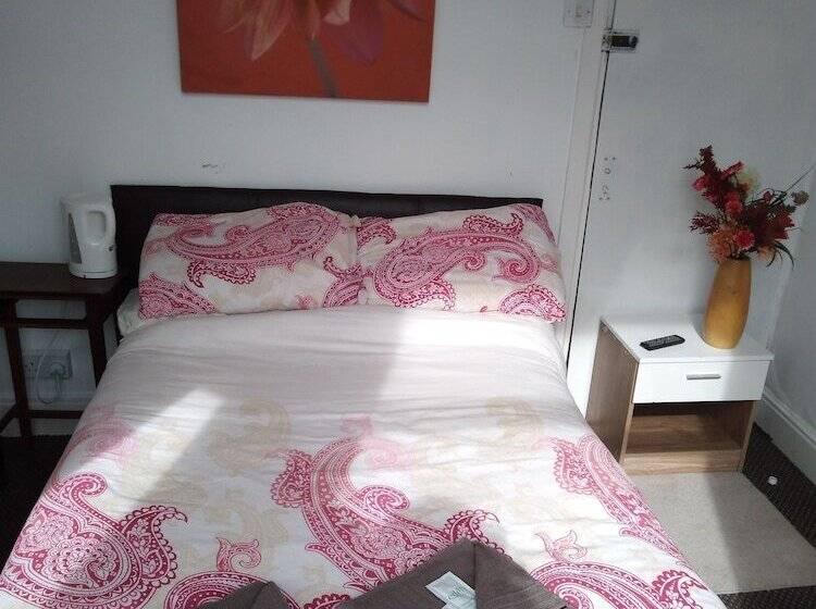 חדר משפחתי, Myroomz Seaview