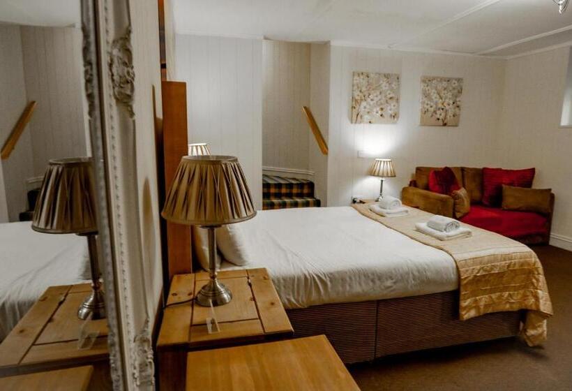 غرفة عائلية, No1