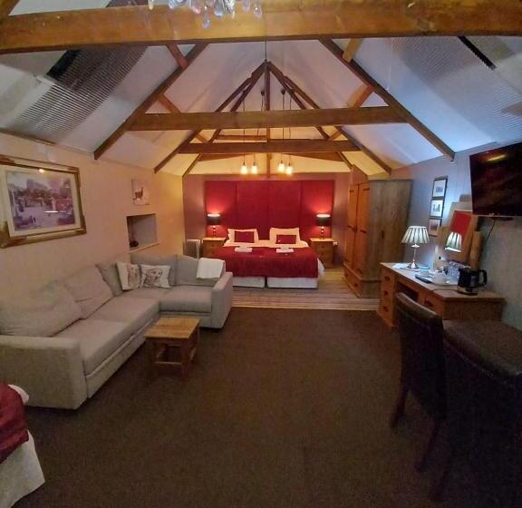 غرفة عائلية, No1