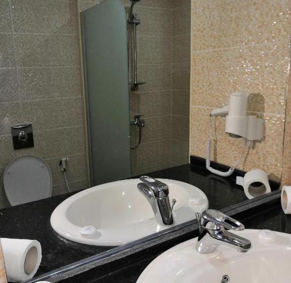 اتاق استاندارد سه نفره, Sunset