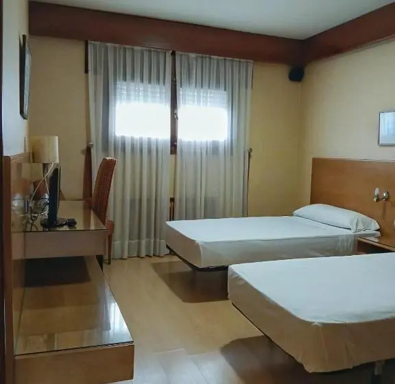 スタンダードルーム, Hostal Los Infantes