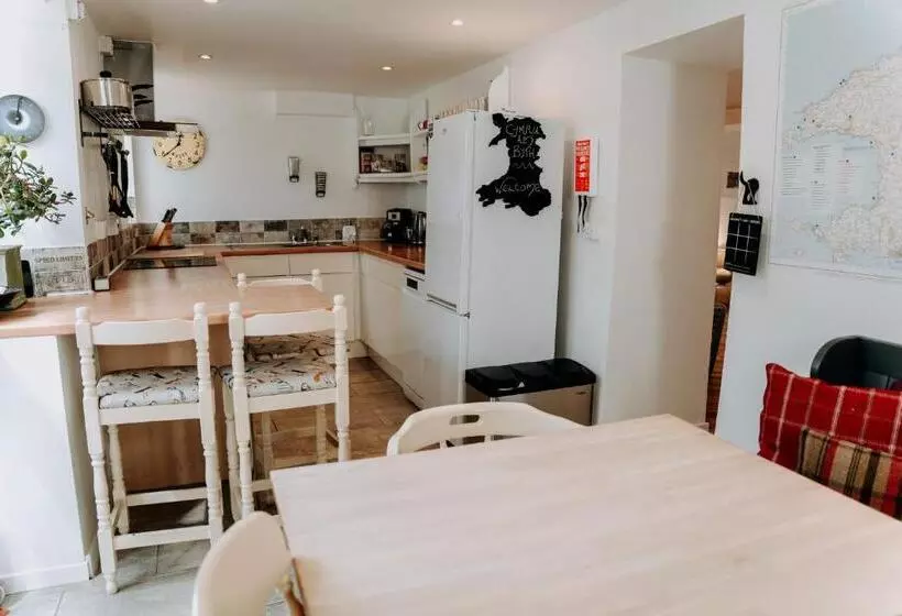 ３ベッドルームハウス, Hamilton Lodge   Cottage Sleeps 8